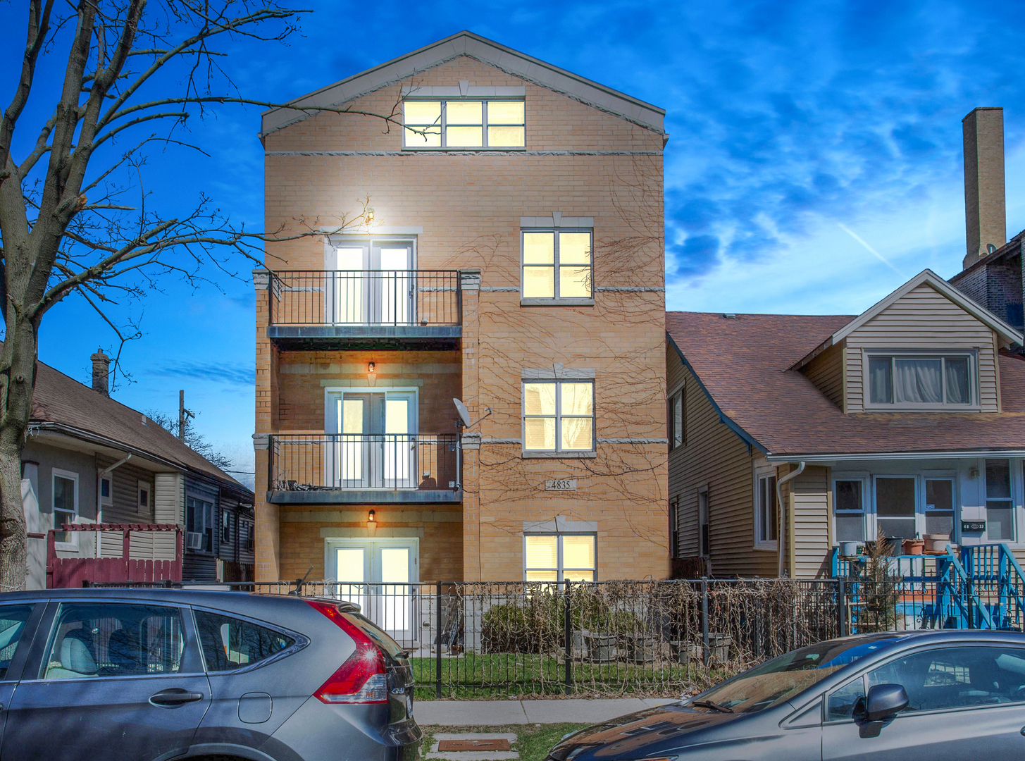 Albany Park Real Estate & Albany Park Chicago Information