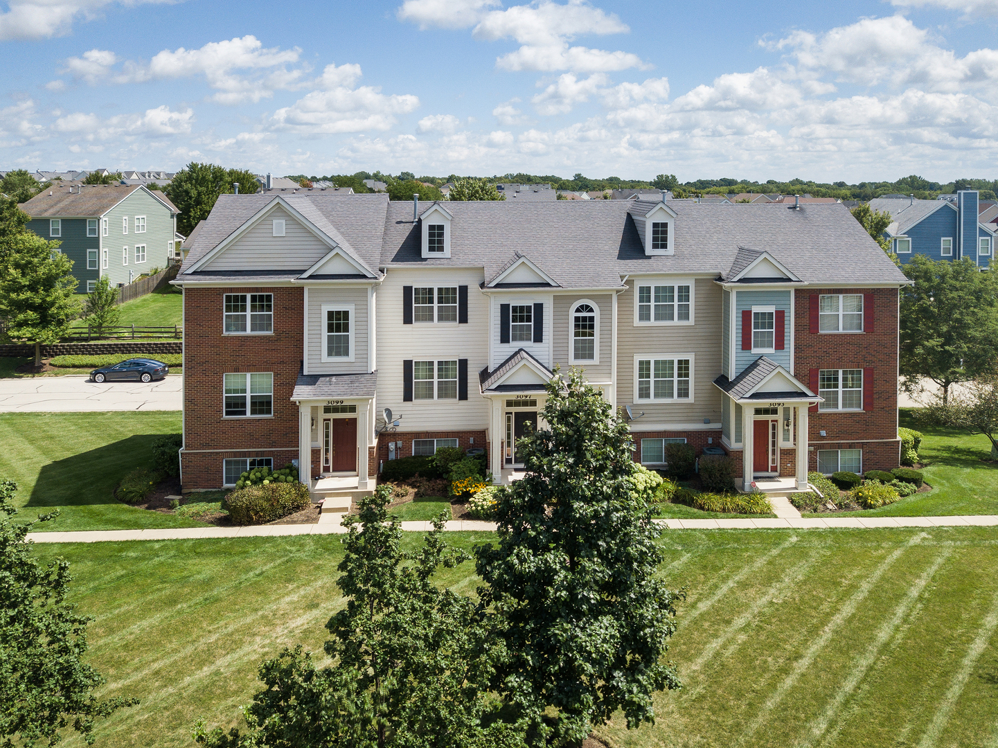 3097 Valley Falls, ELGIN, Illinois