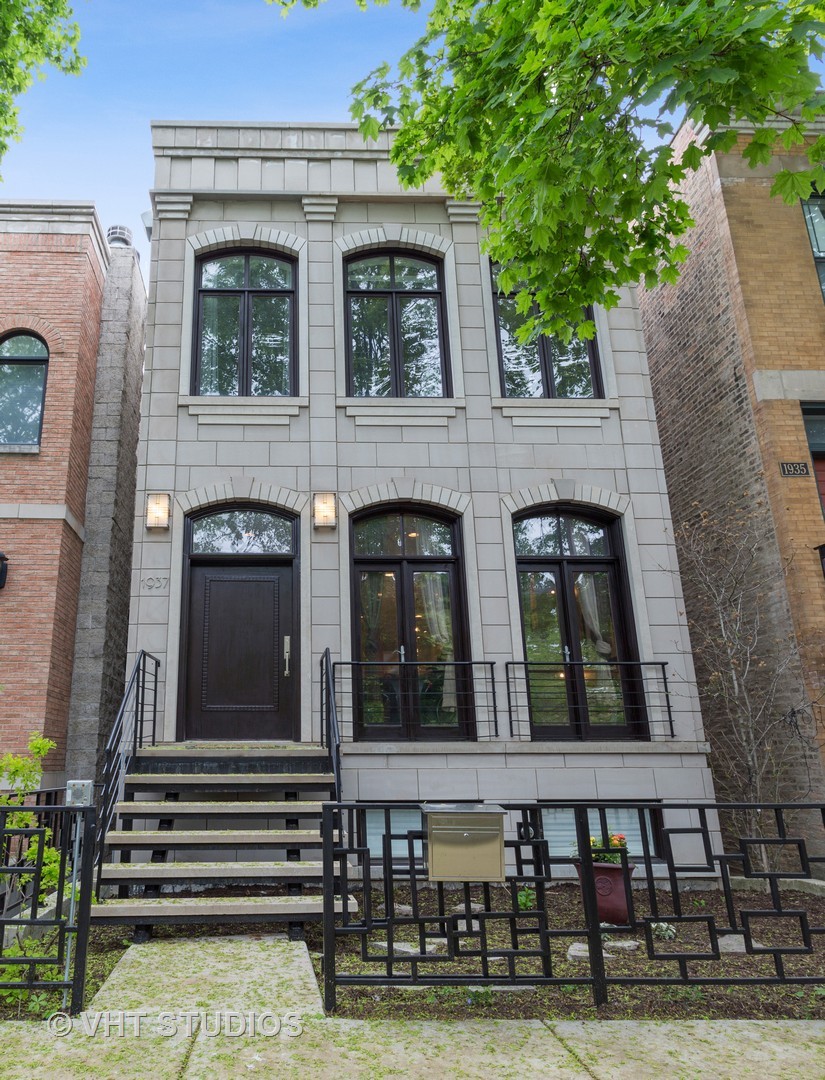 Homes for sale in the Bucktown subdivision Chicago, Illinois Real Estate