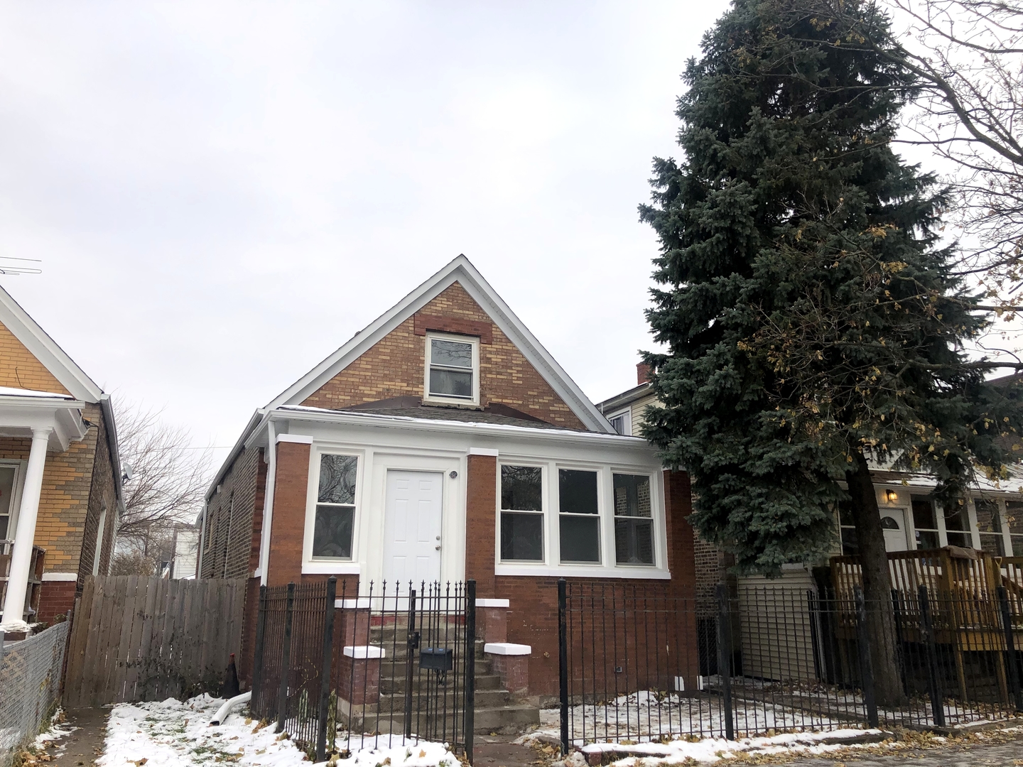 West Humboldt Park Real Estate & West Humboldt Park Chicago Information