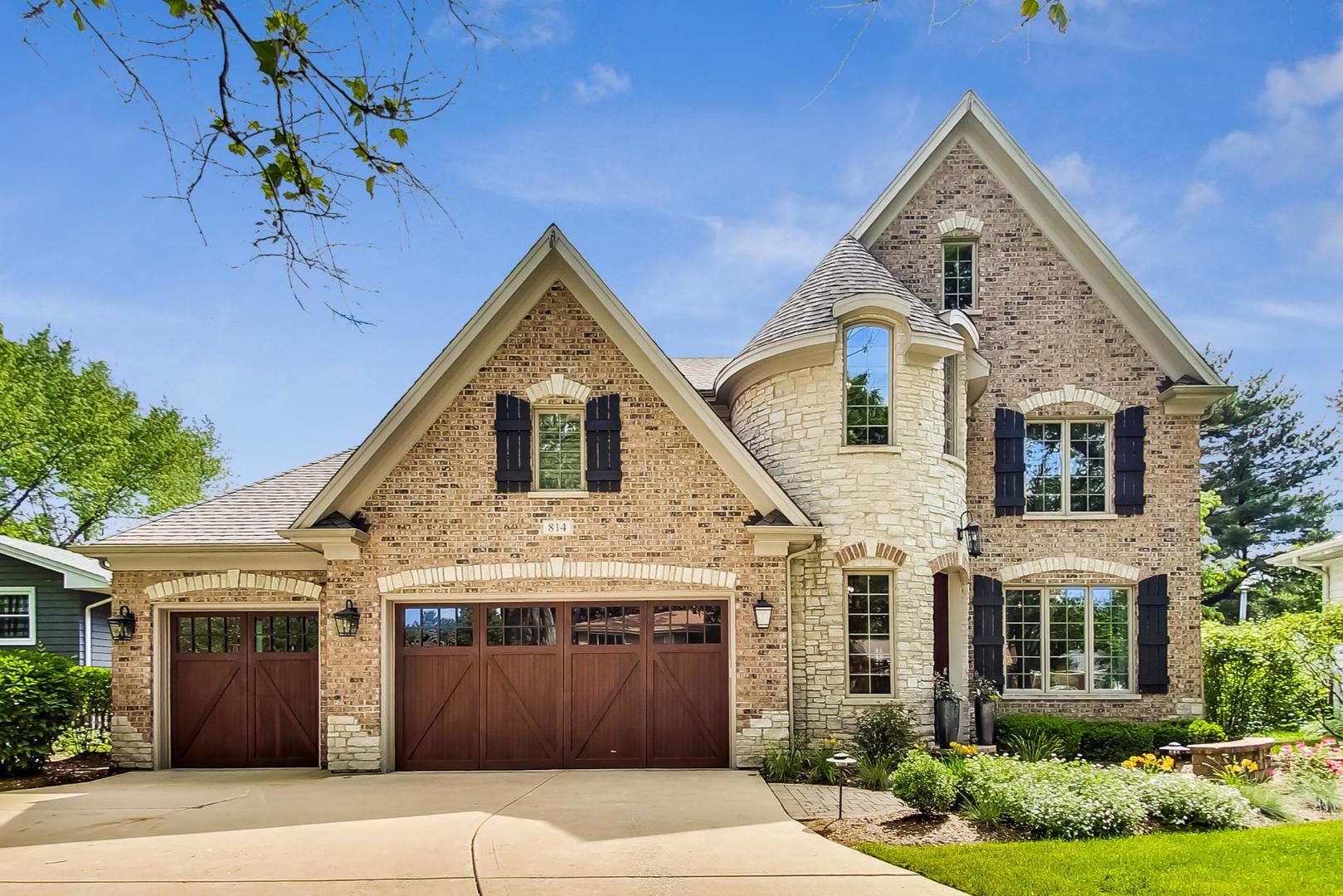 Luxury Homes for sale in Naperville, Illinois Naperville MLS