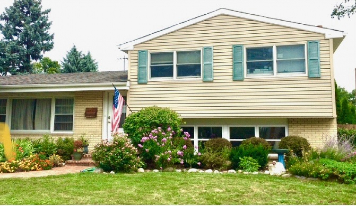 1522 W Lexington Drive, Arlington Heights, Il 60004
