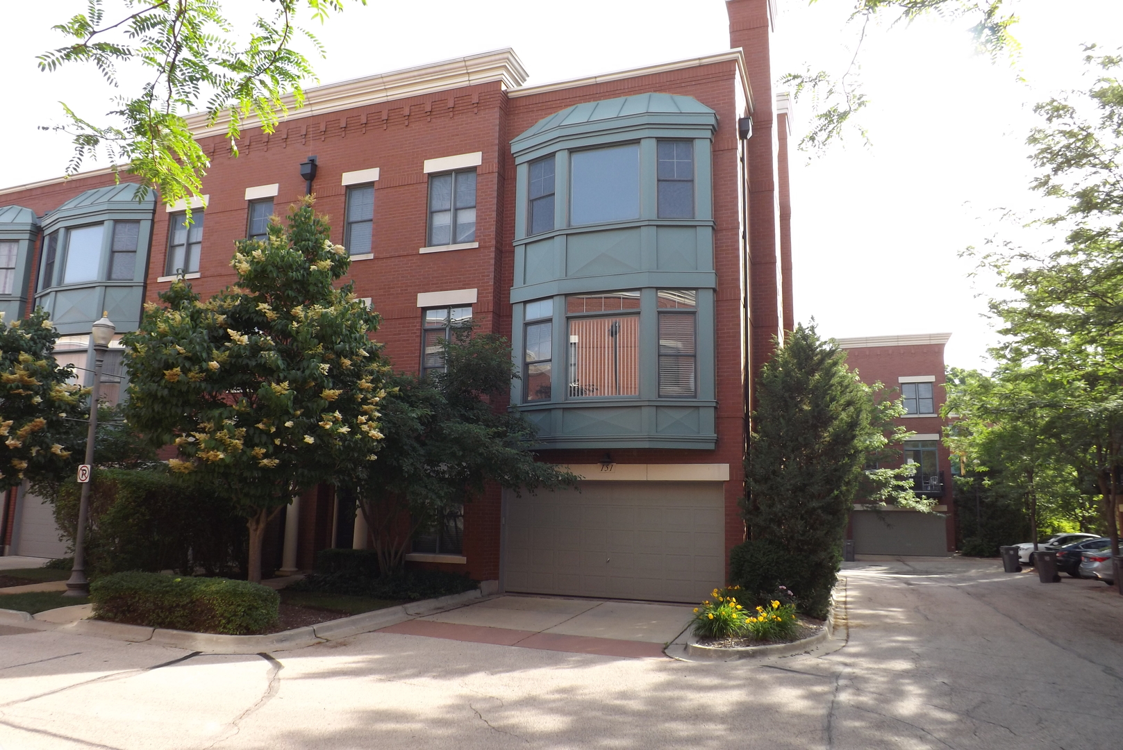 151 River Walk, ELGIN, Illinois