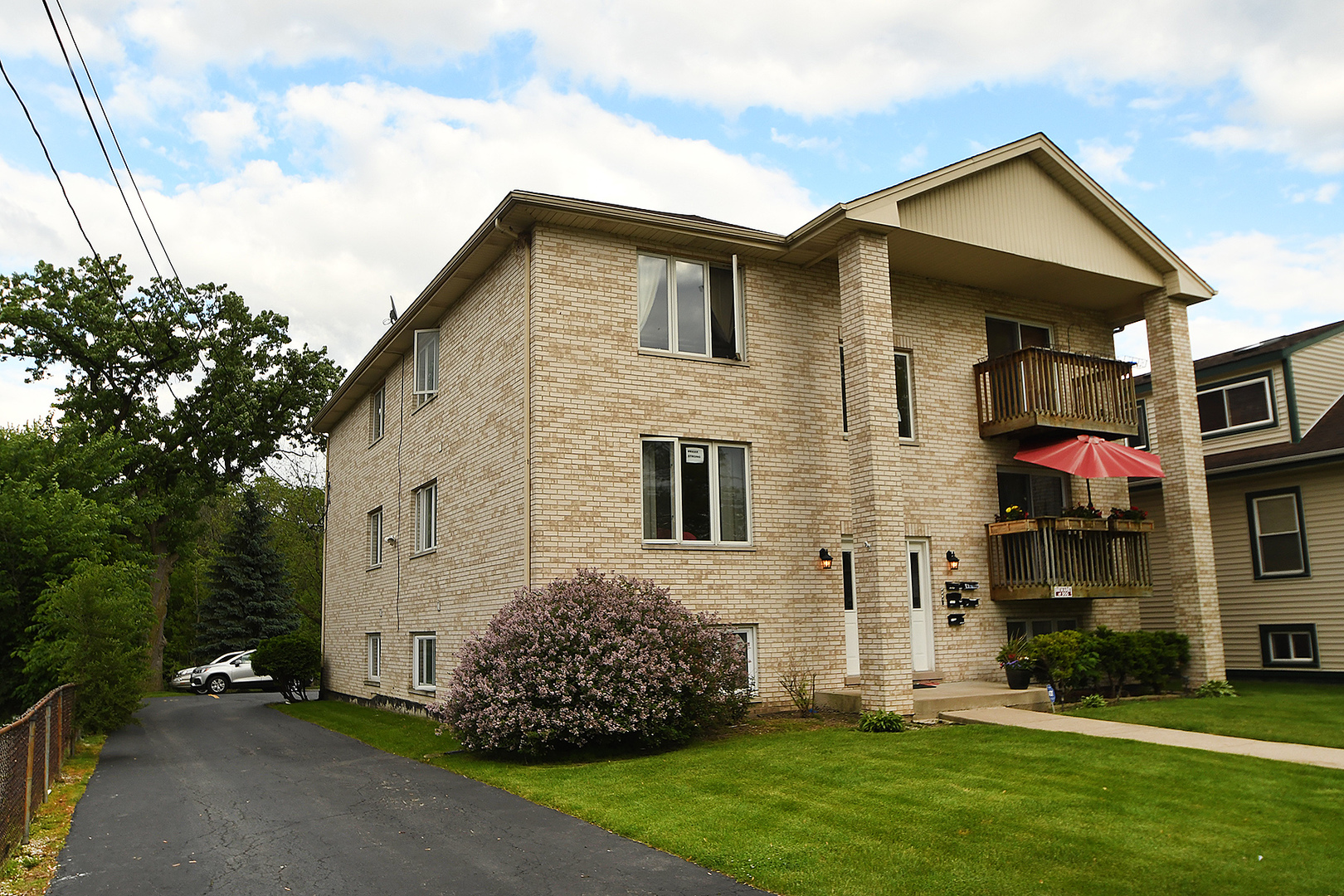 2 bedroom Homes for sale in Brookfield, Illinois Brookfield MLS