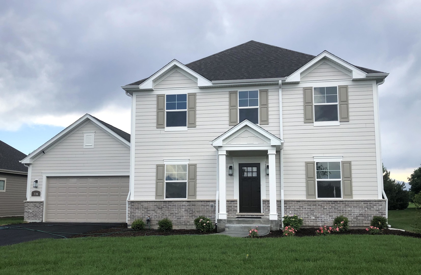 778 Richwood, ELGIN, Illinois