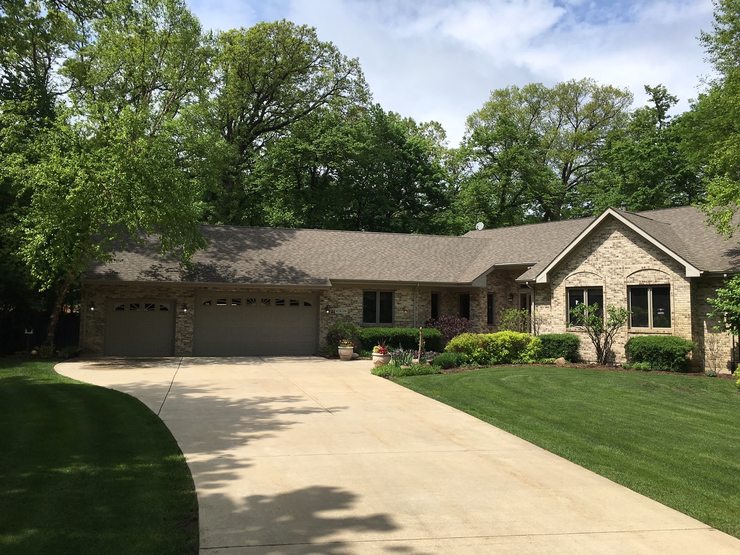 43W584 Tall Oaks, ELBURN, Illinois