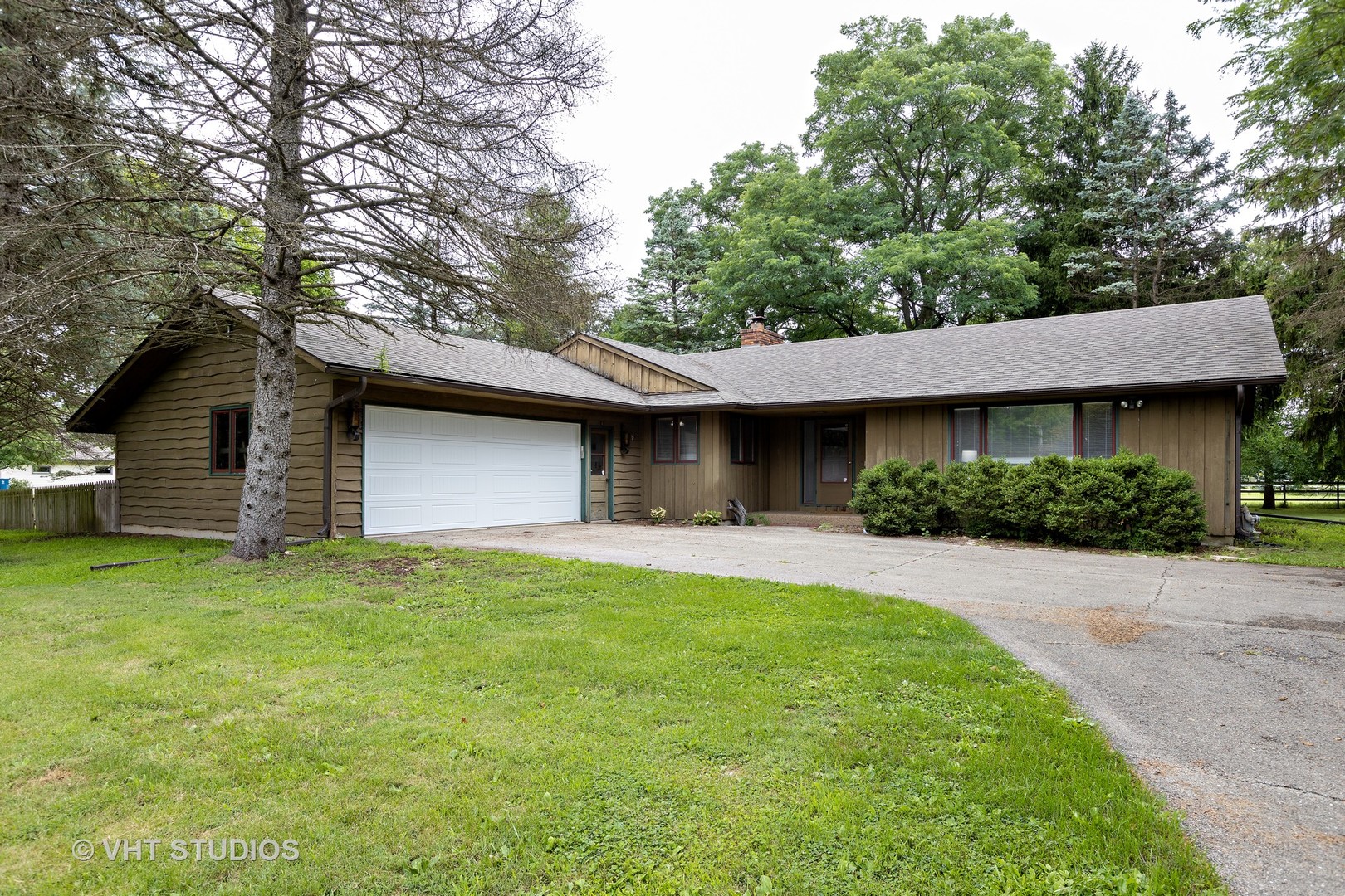 1291 Felten, Aurora, Illinois