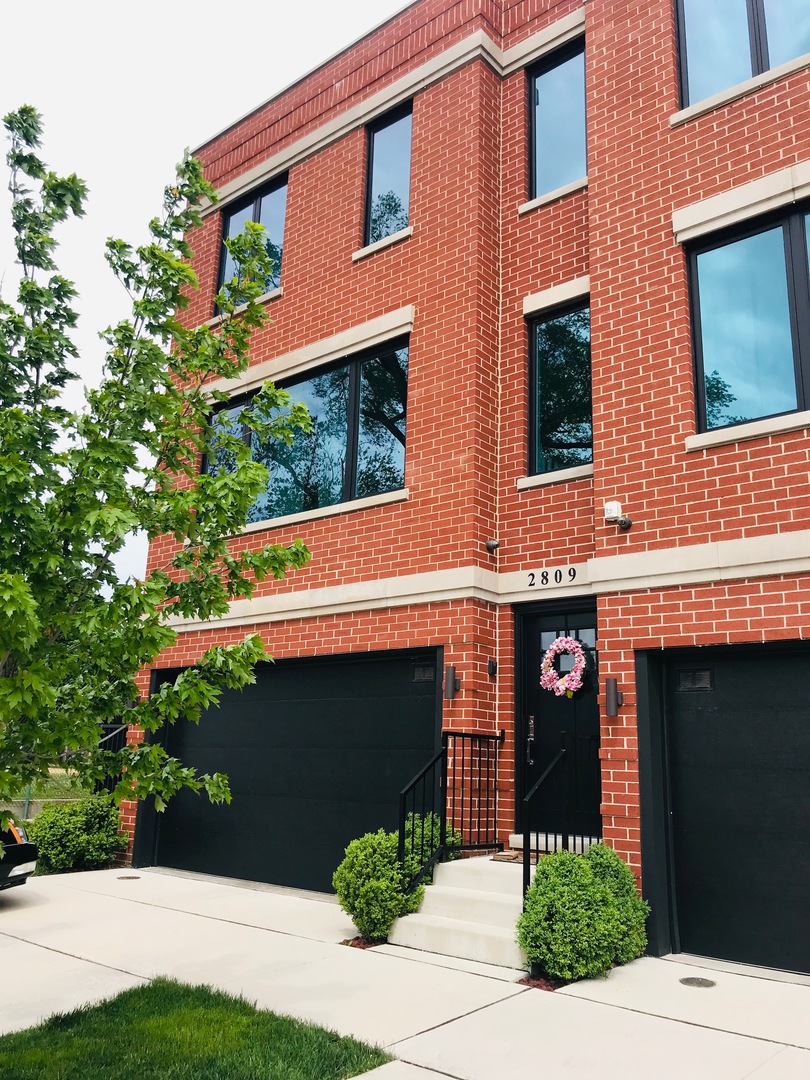 Condos for sale in Elmwood Park, Illinois Elmwood Park MLS Elmwood Park Real Estate