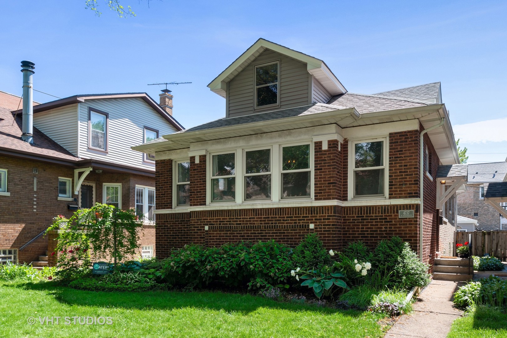 Ravenswood Manor Real Estate & Ravenswood Manor Chicago Information