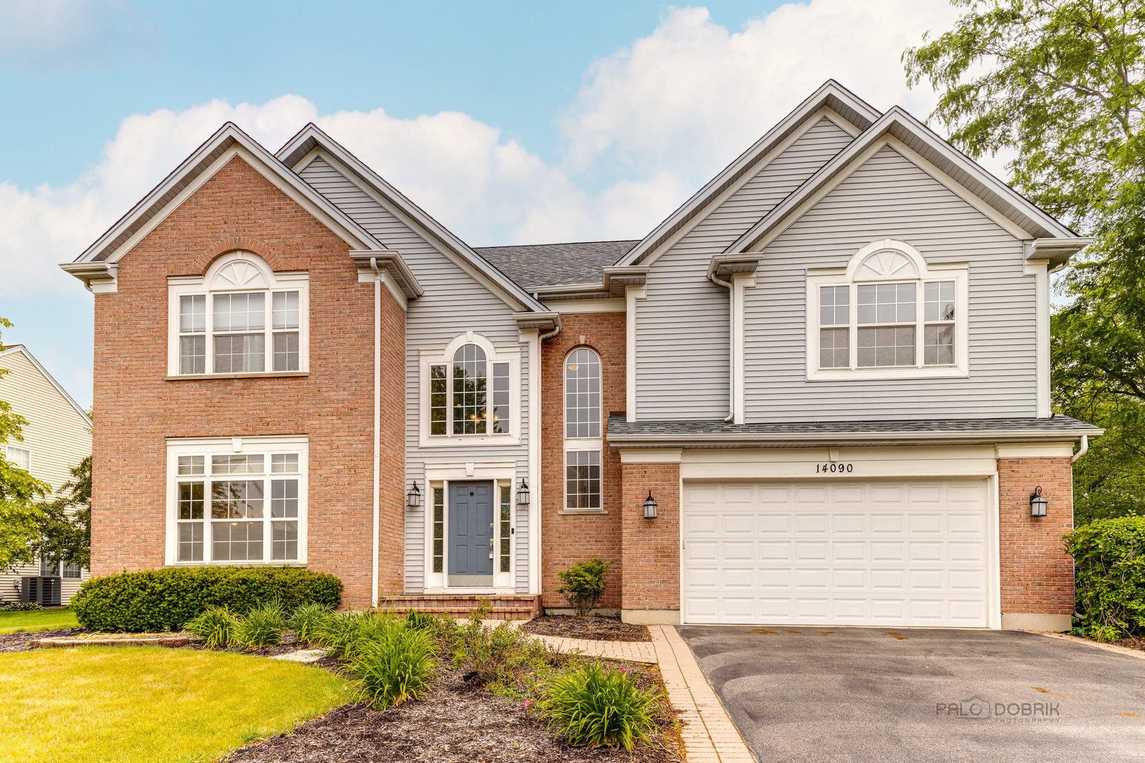 14090 Edgewater Court, Green Oaks, Il 60048