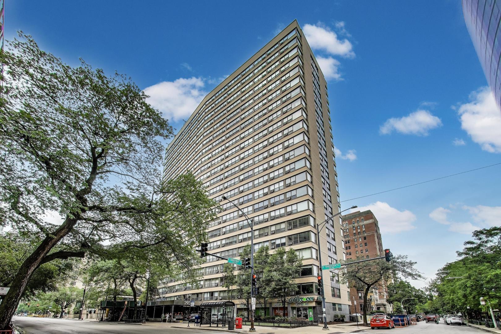 2930 N. SHERIDAN #2111