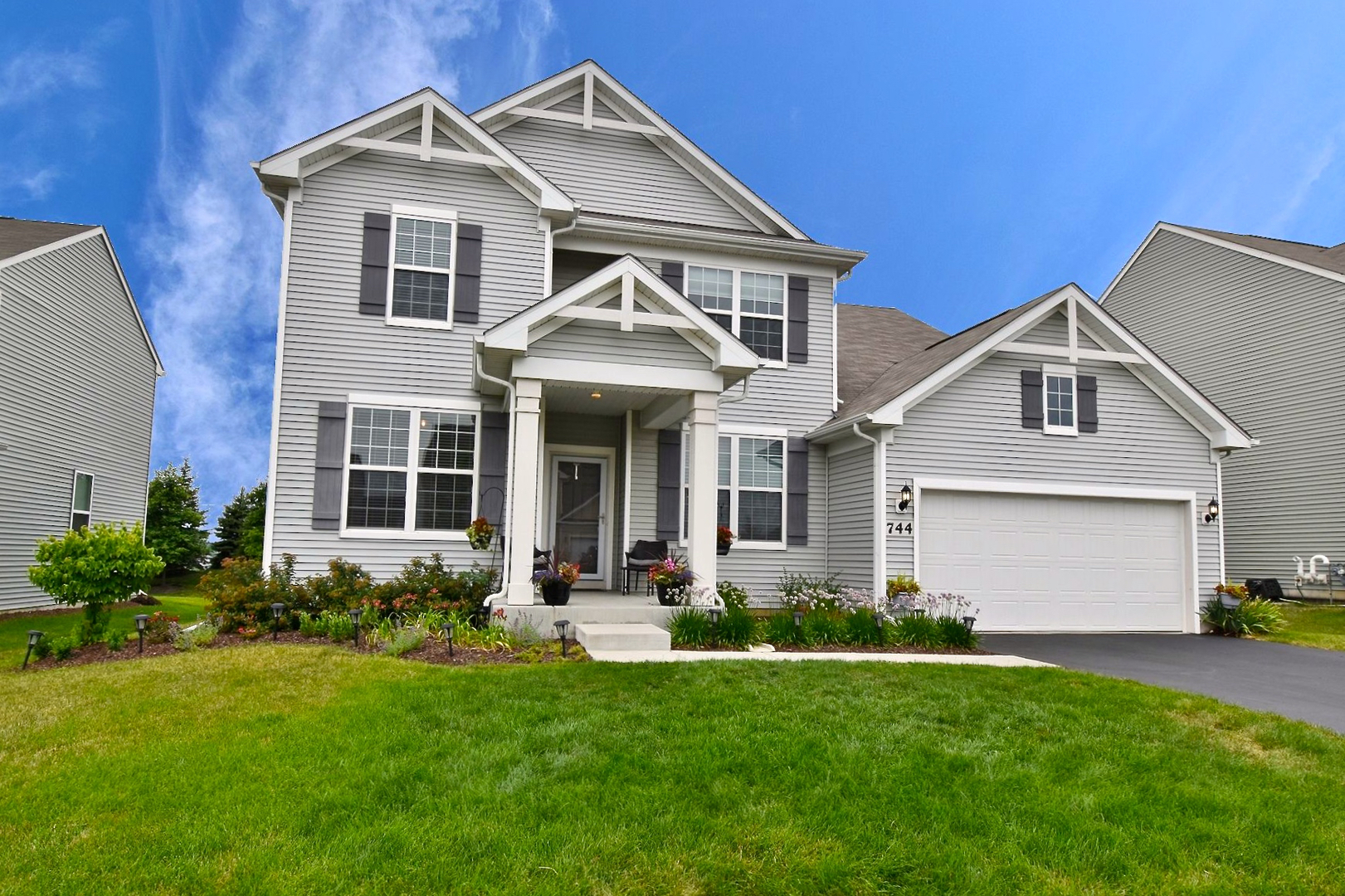744 Glenwood, South Elgin, Illinois