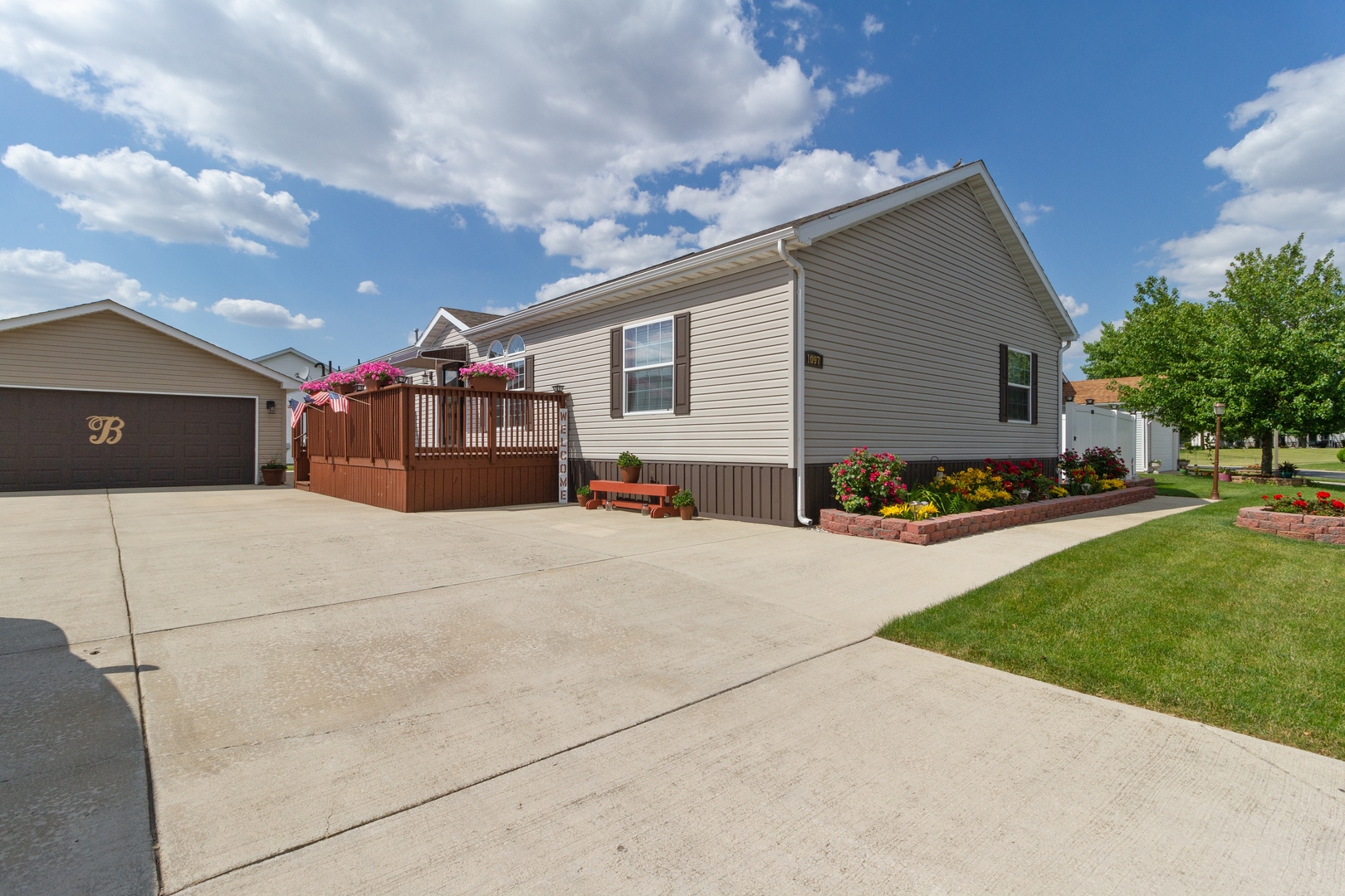 Homes for sale in the Oak Ridge subdivision Manteno, Illinois Real Estate