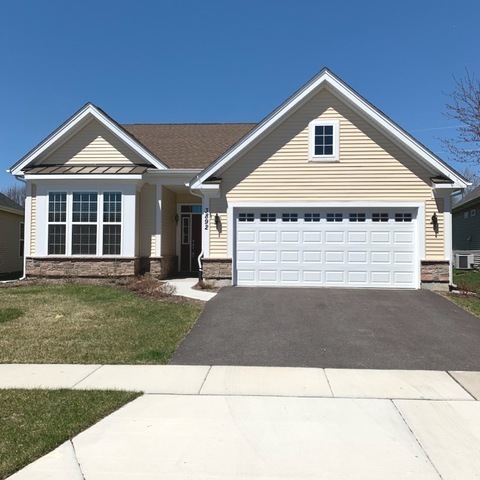 3892 Valhalla, Elgin, Illinois