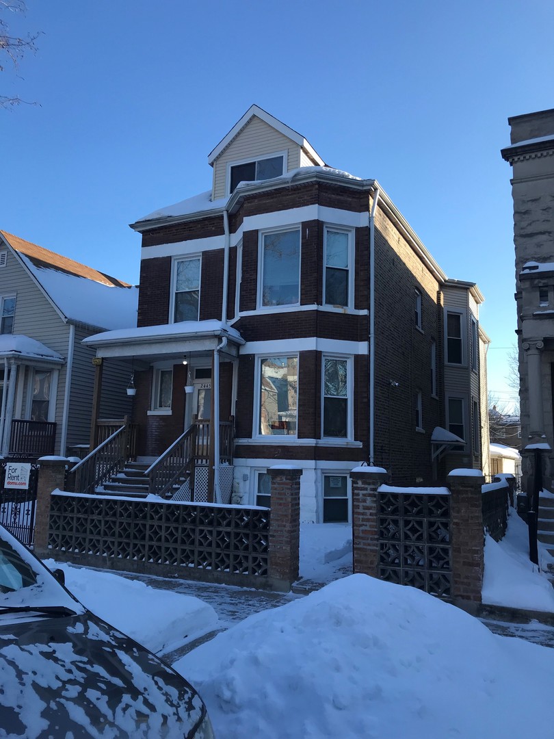 1 Bedroom Apartments Chicago Logan Square academia