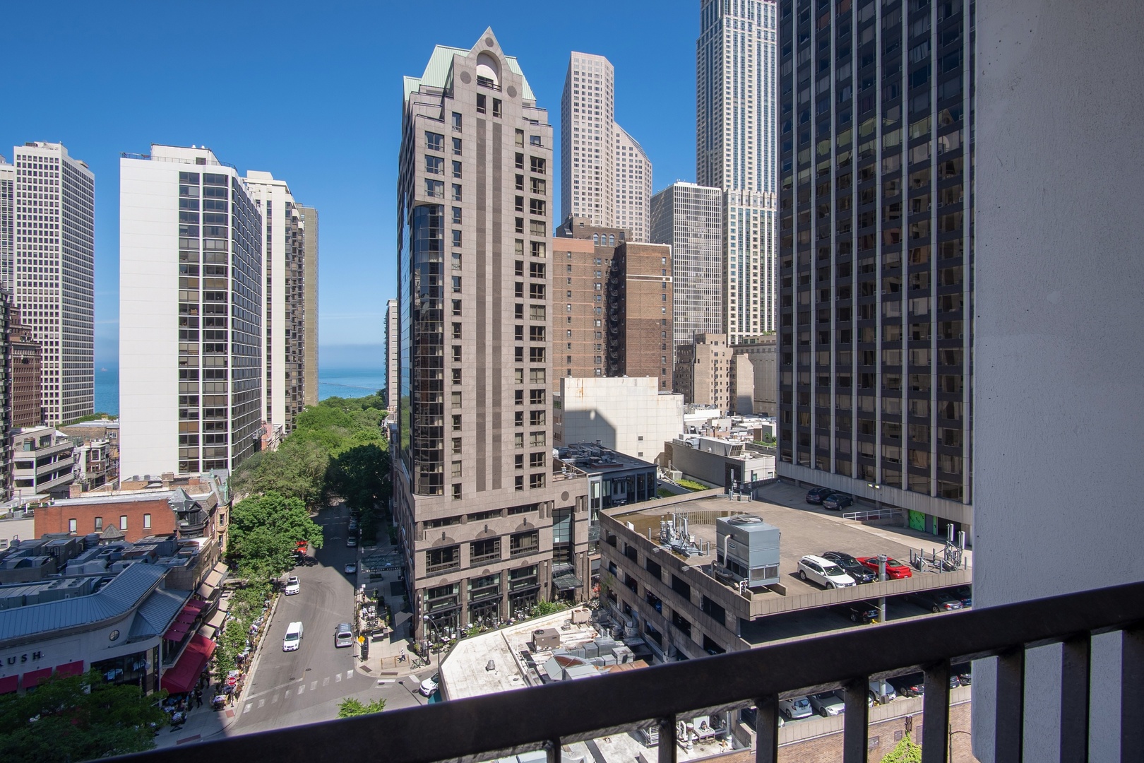 Newberry Plaza 1030 N State, UNIT 6H, Chicago, IL, 60610. Condo For