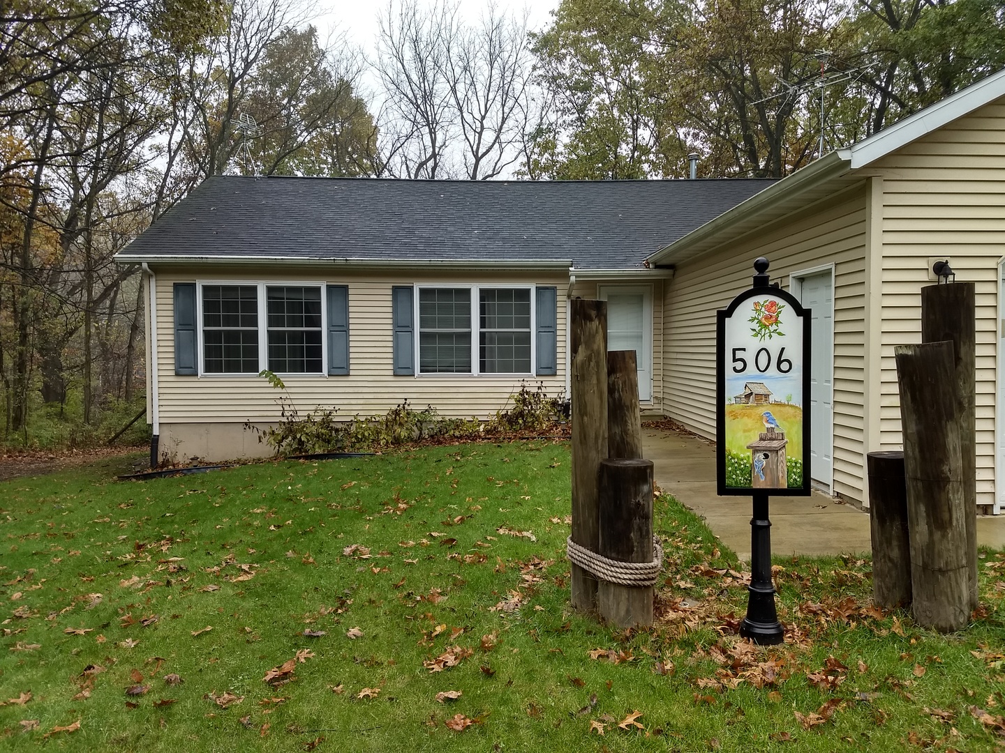 Homes for sale in the Lake Thunderbird subdivision Putnam, Illinois