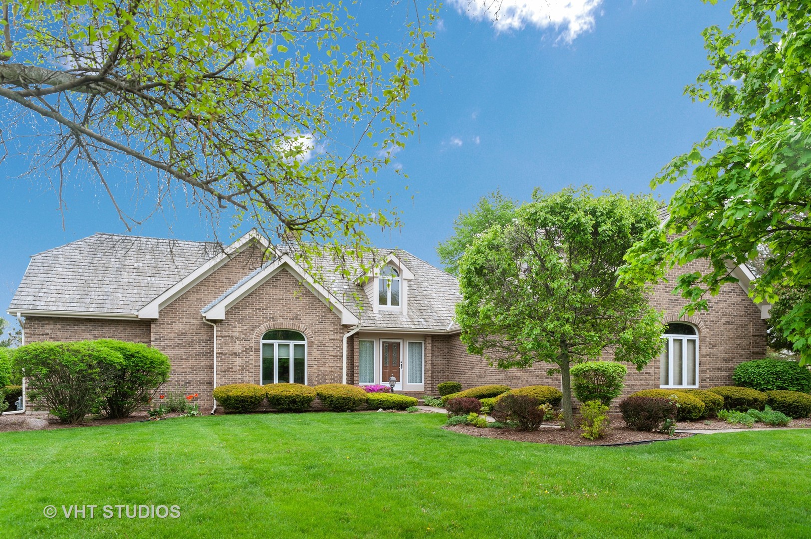 2 bedroom Homes for sale in Gurnee, Illinois Gurnee MLS Gurnee Real