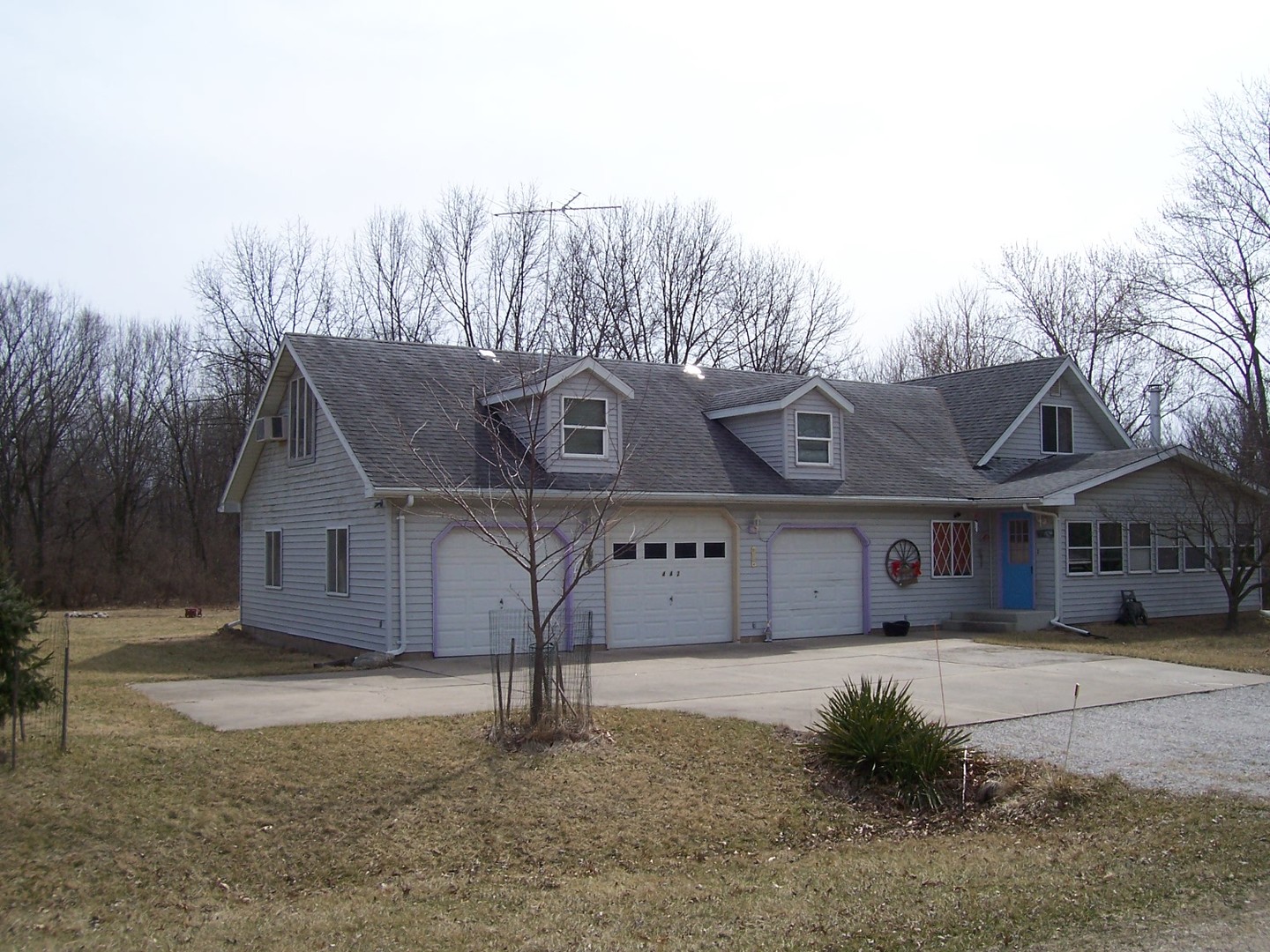 Homes for sale in the Lake Thunderbird subdivision Putnam, Illinois