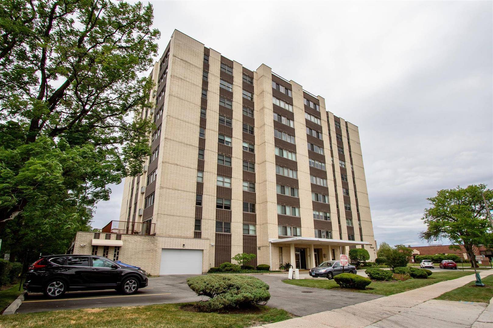 Condos for sale in La Grange, Illinois La Grange MLS La Grange Real