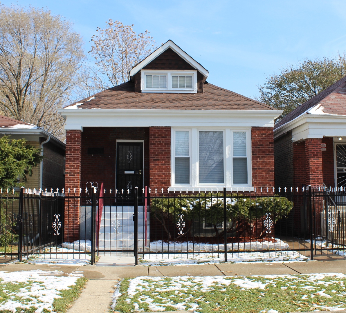 West Englewood Real Estate & West Englewood Chicago Information
