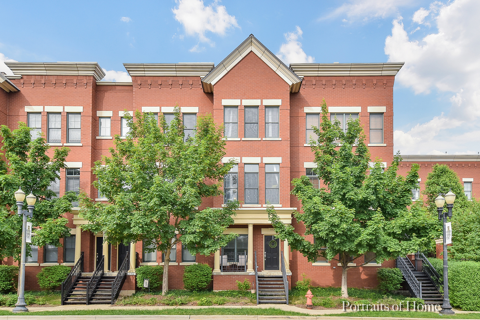 161 South GROVE, Elgin, Illinois