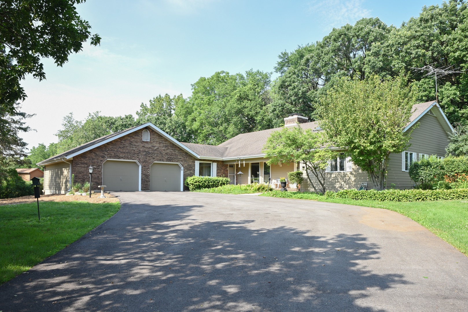 10N790 WELDWOOD, ELGIN, Illinois