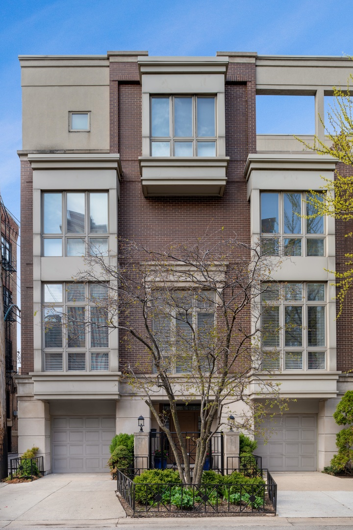 Luxury Homes for sale in Chicago, Illinois Chicago MLS Chicago Real