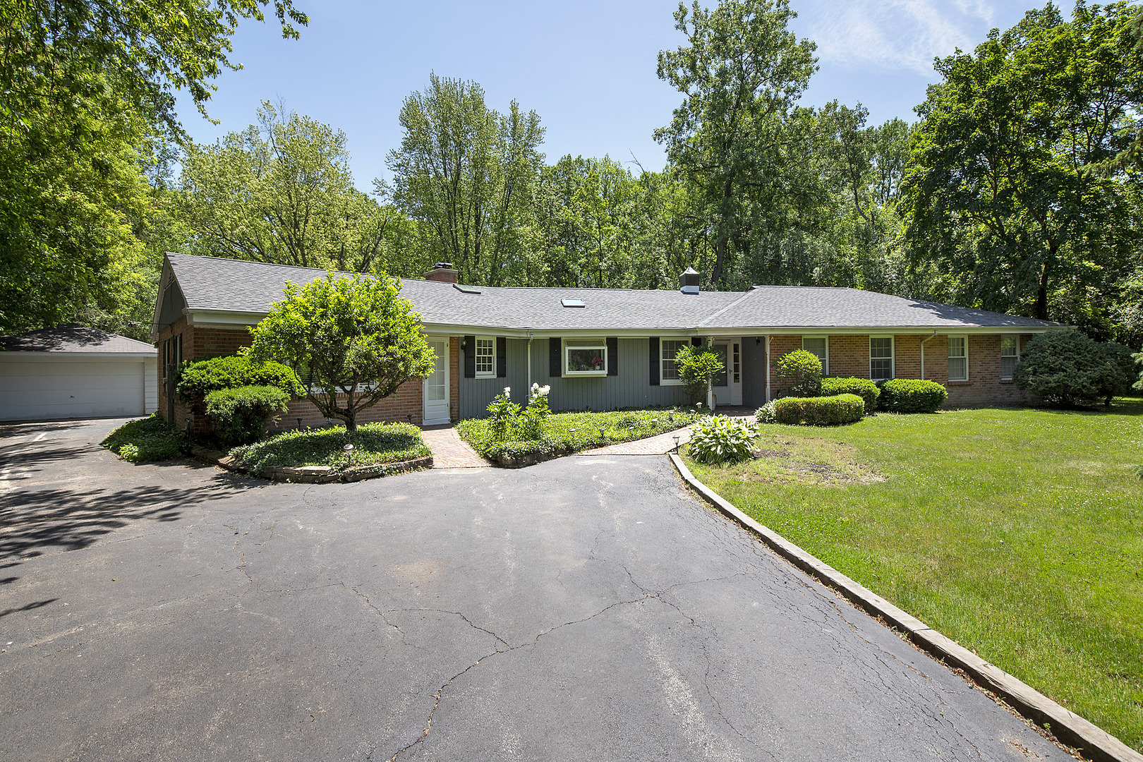 4 bedroom Homes for sale in Riverwoods, Illinois Riverwoods MLS