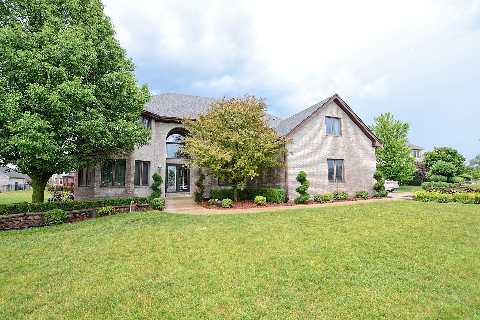 Homes for sale in the Ballantrae subdivision Flossmoor, Illinois Real