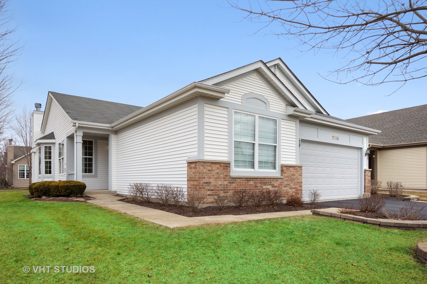 Homes for sale in the Carillon Lakes subdivision Crest Hill, Illinois