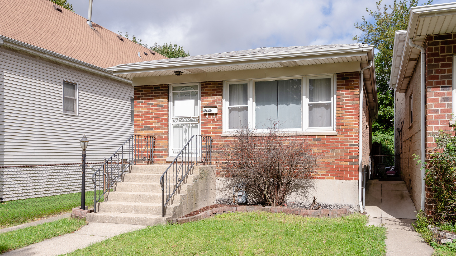 Back of the Yards Real Estate & Back of the Yards Chicago Information