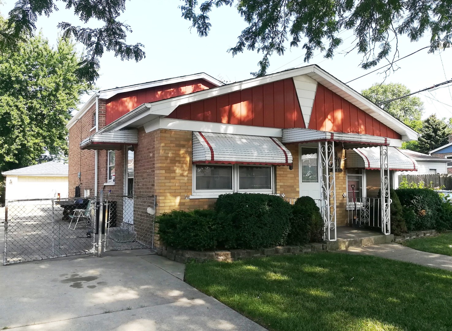Archer Heights Real Estate & Archer Heights Chicago Information
