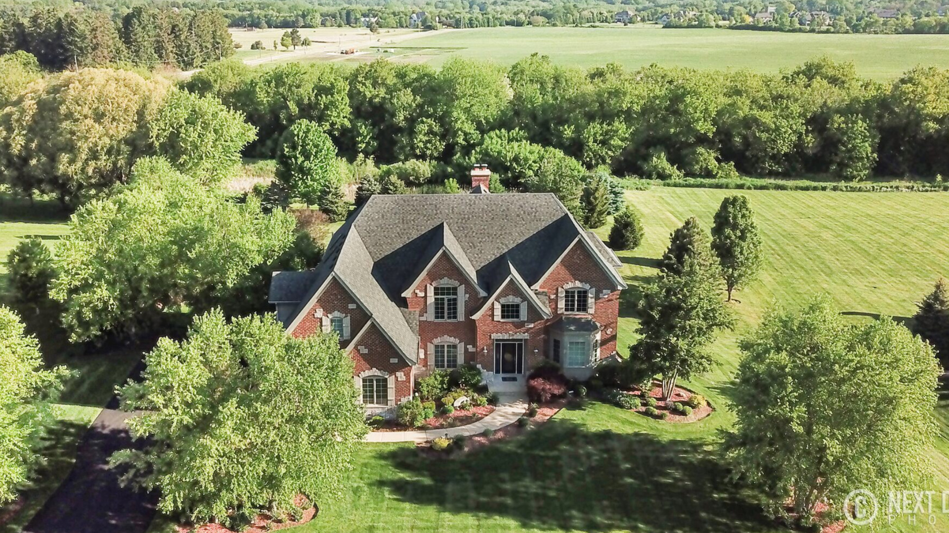 41W268 Hearthstone, ST. CHARLES, Illinois