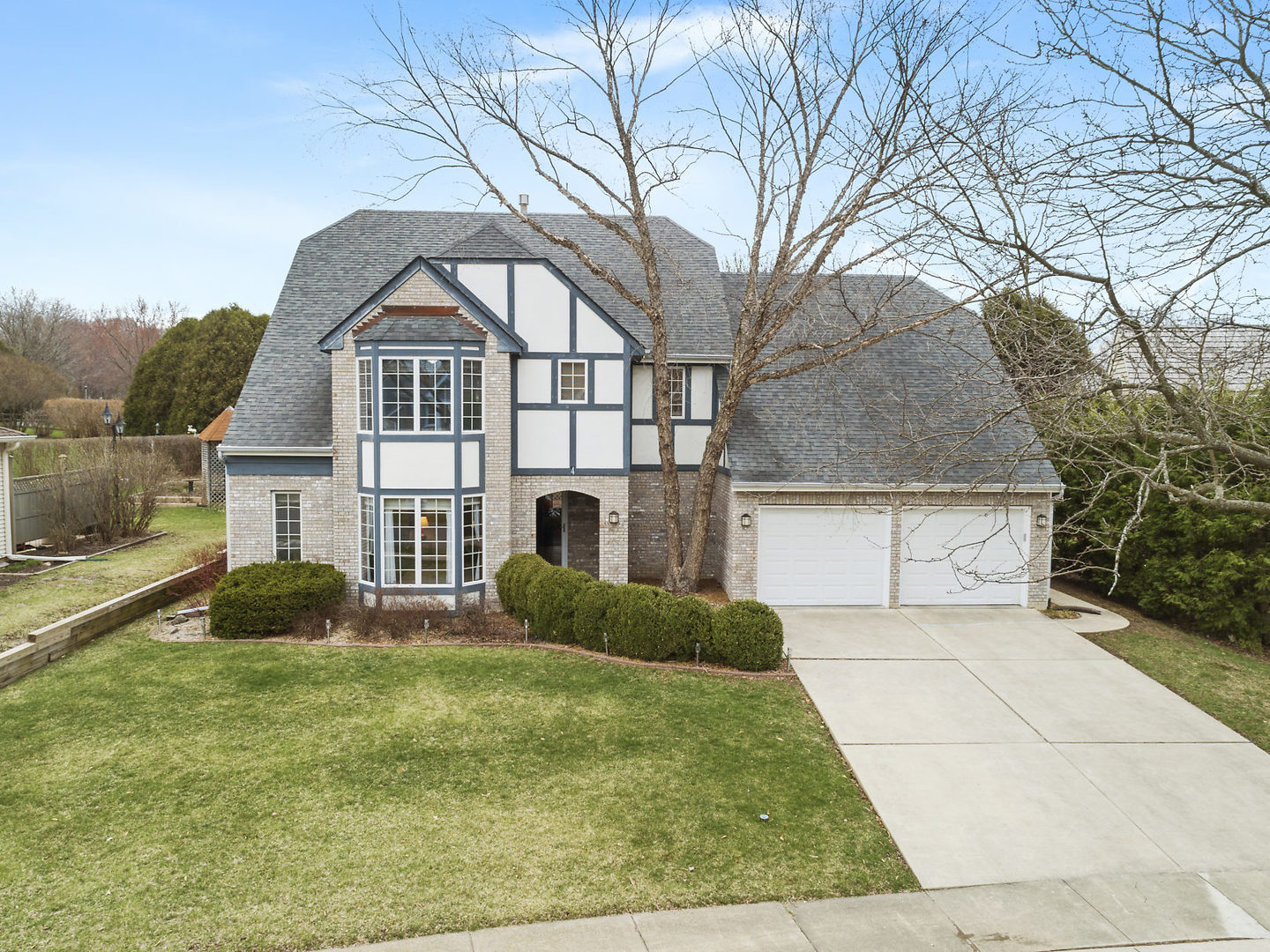 4 Windwood, Sugar Grove, Illinois