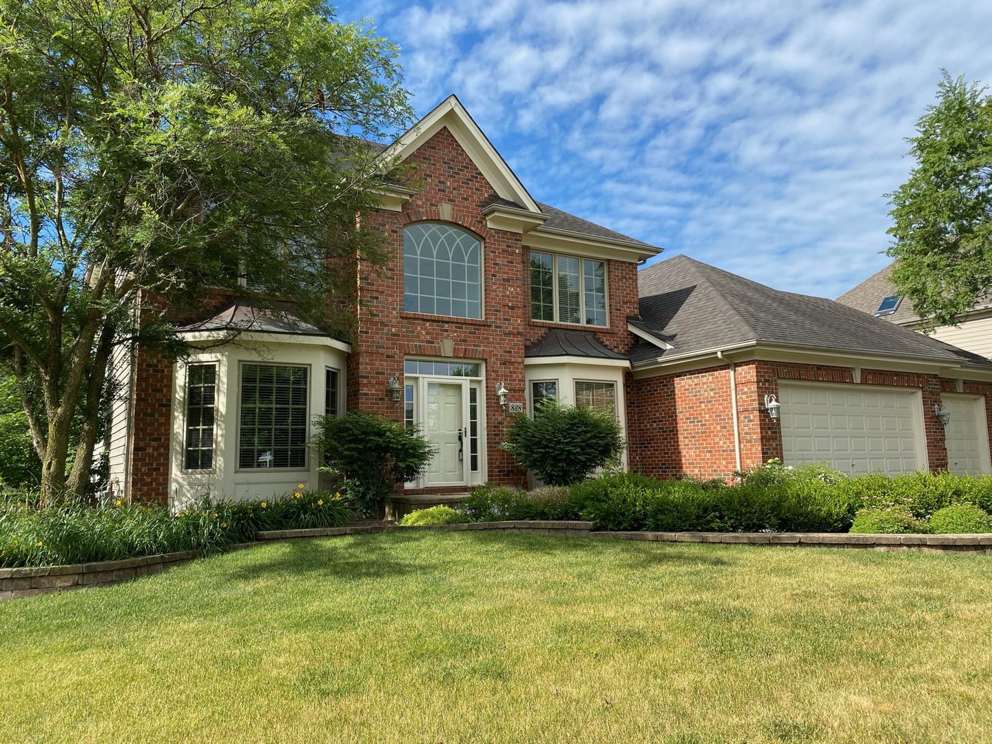 Luxury Homes For Sale in North Aurora, Illinois North Aurora MLS