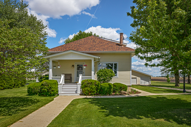 2S225 County Line, Maple Park, Illinois
