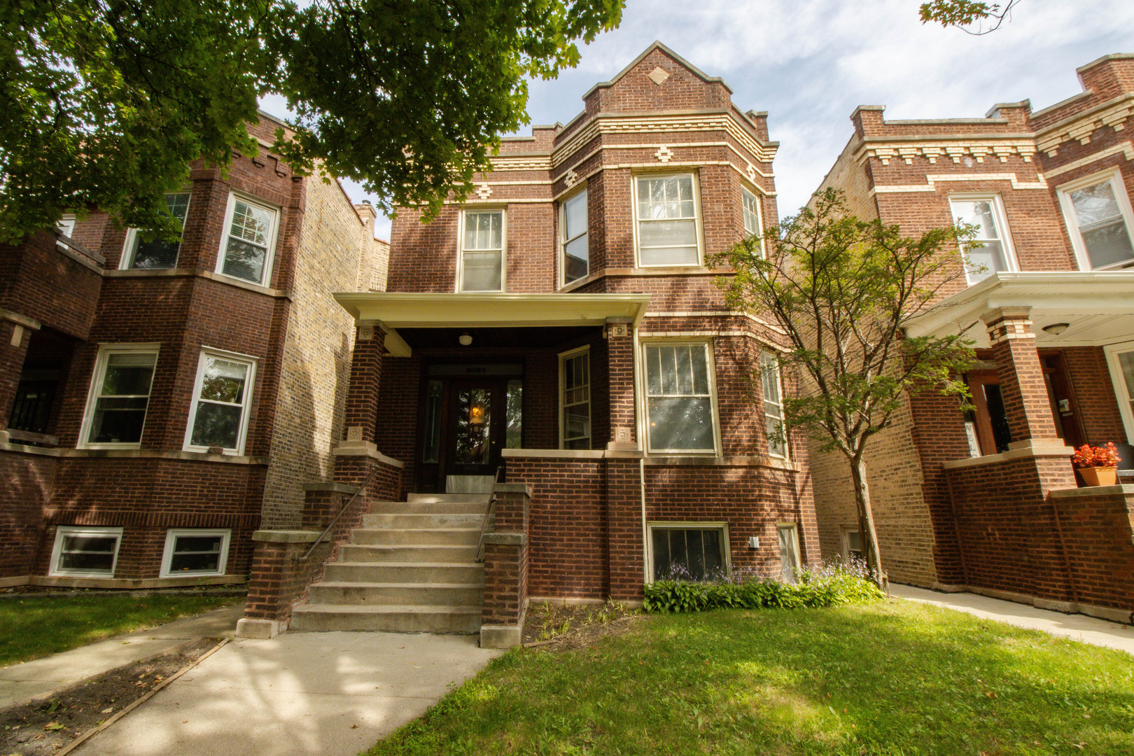 5054 W. Hutchinson