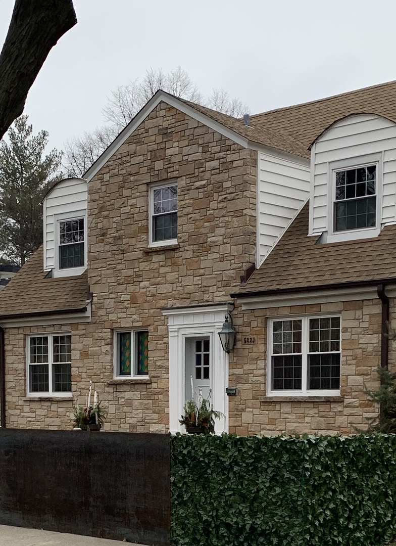 Sauganash Real Estate & Sauganash Chicago Information