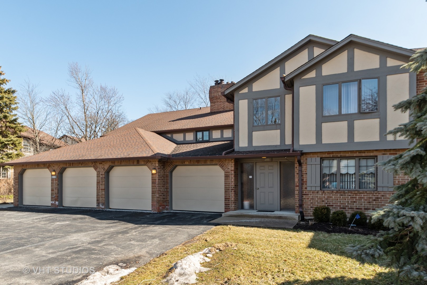 Homes for sale in the Oak Hills Country Club subdivision Palos