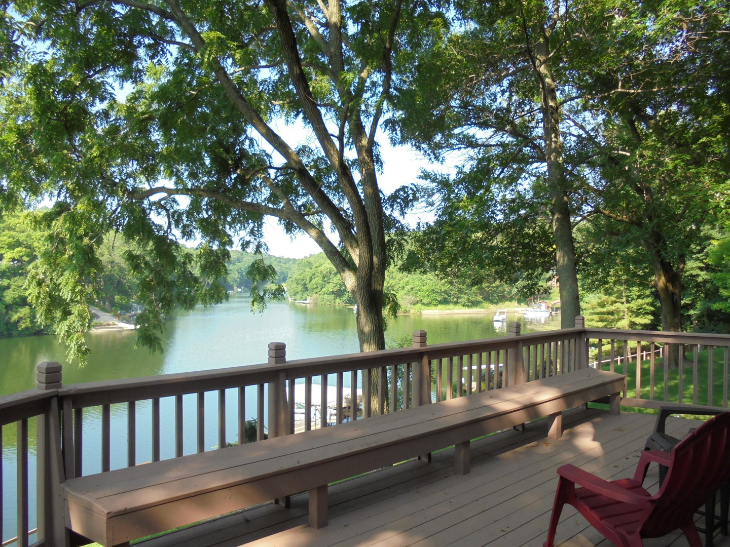 Homes for sale in the Lake Thunderbird subdivision Putnam, Illinois