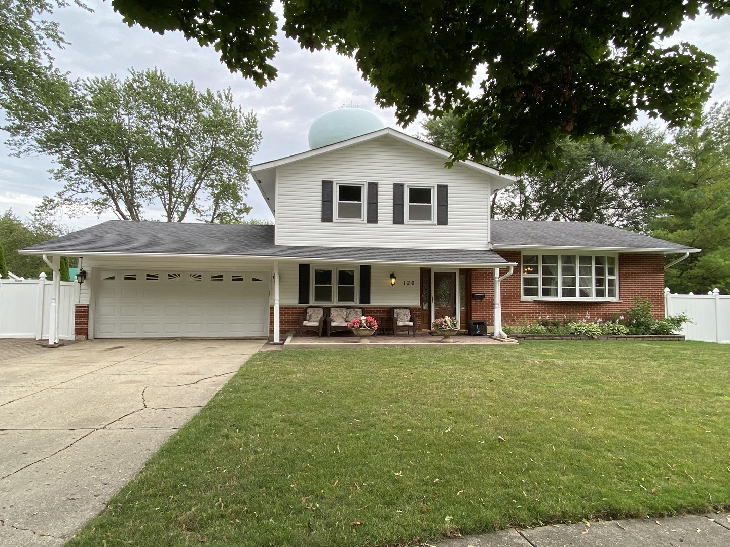 Homes for sale in the Winston Park subdivision Palatine, Illinois