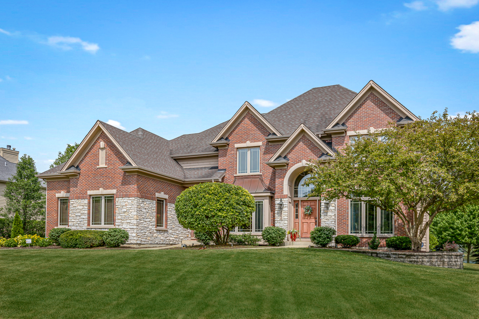 Homes for sale in the Rivers Edge subdivision St. Charles, Illinois