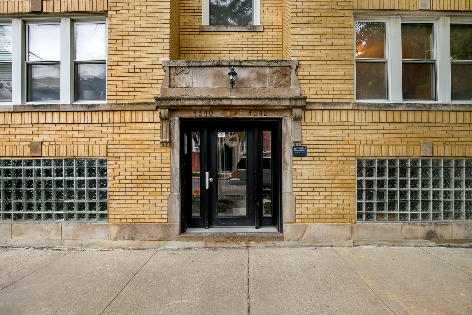 Albany Park Real Estate & Albany Park Chicago Information