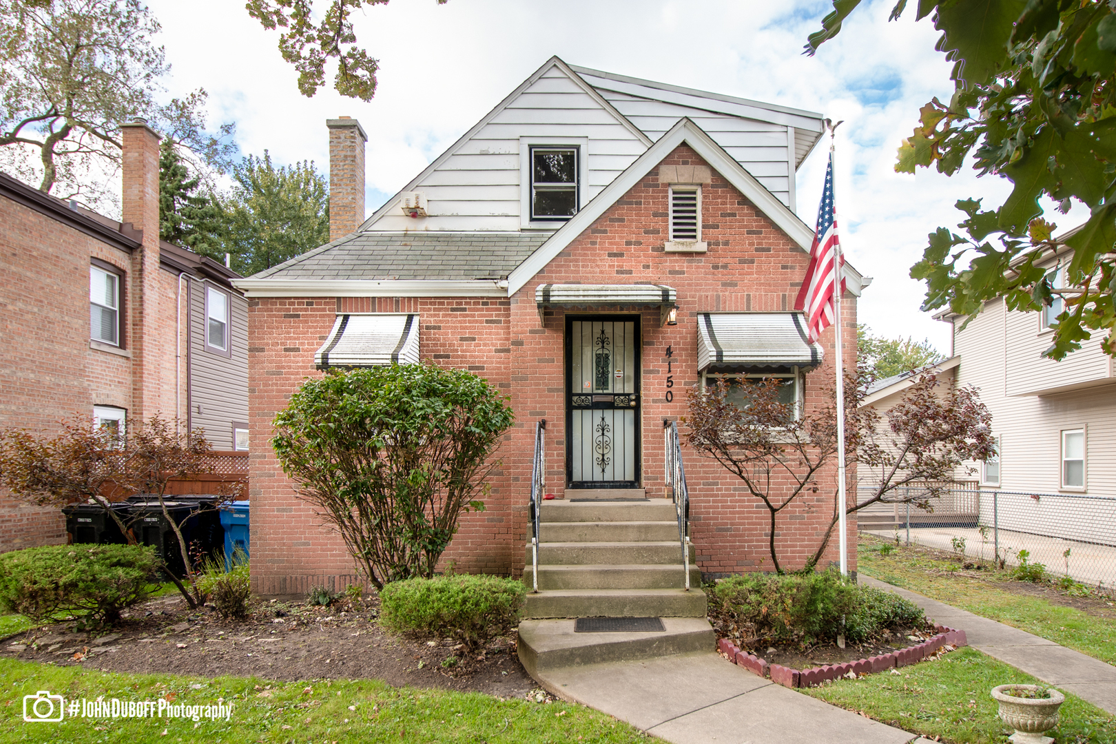 Irving Woods Real Estate & Irving Woods Chicago Information