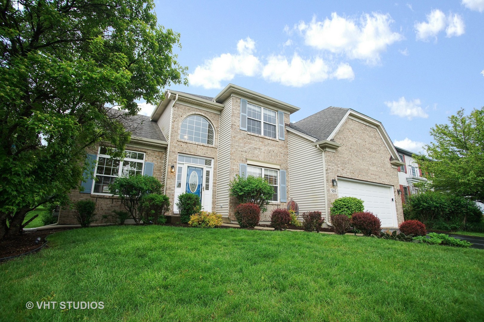 565 Carriage, SOUTH ELGIN, Illinois