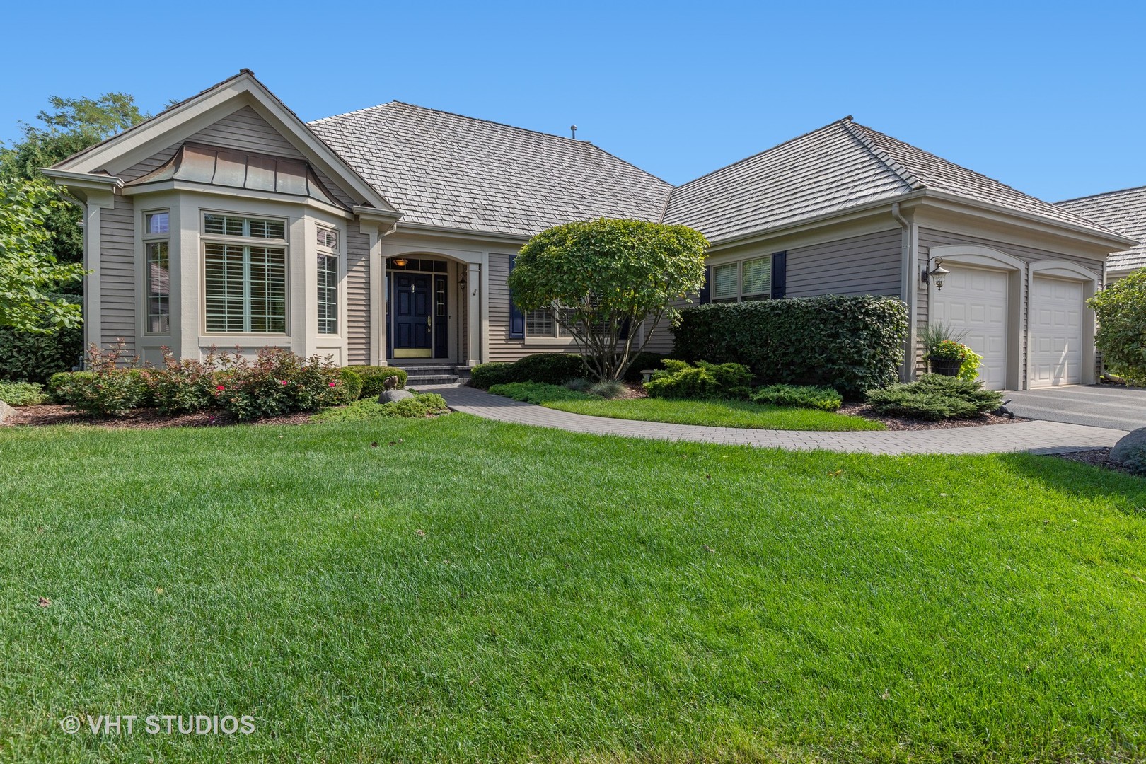 Homes for sale in the Merit Club subdivision Libertyville, Illinois