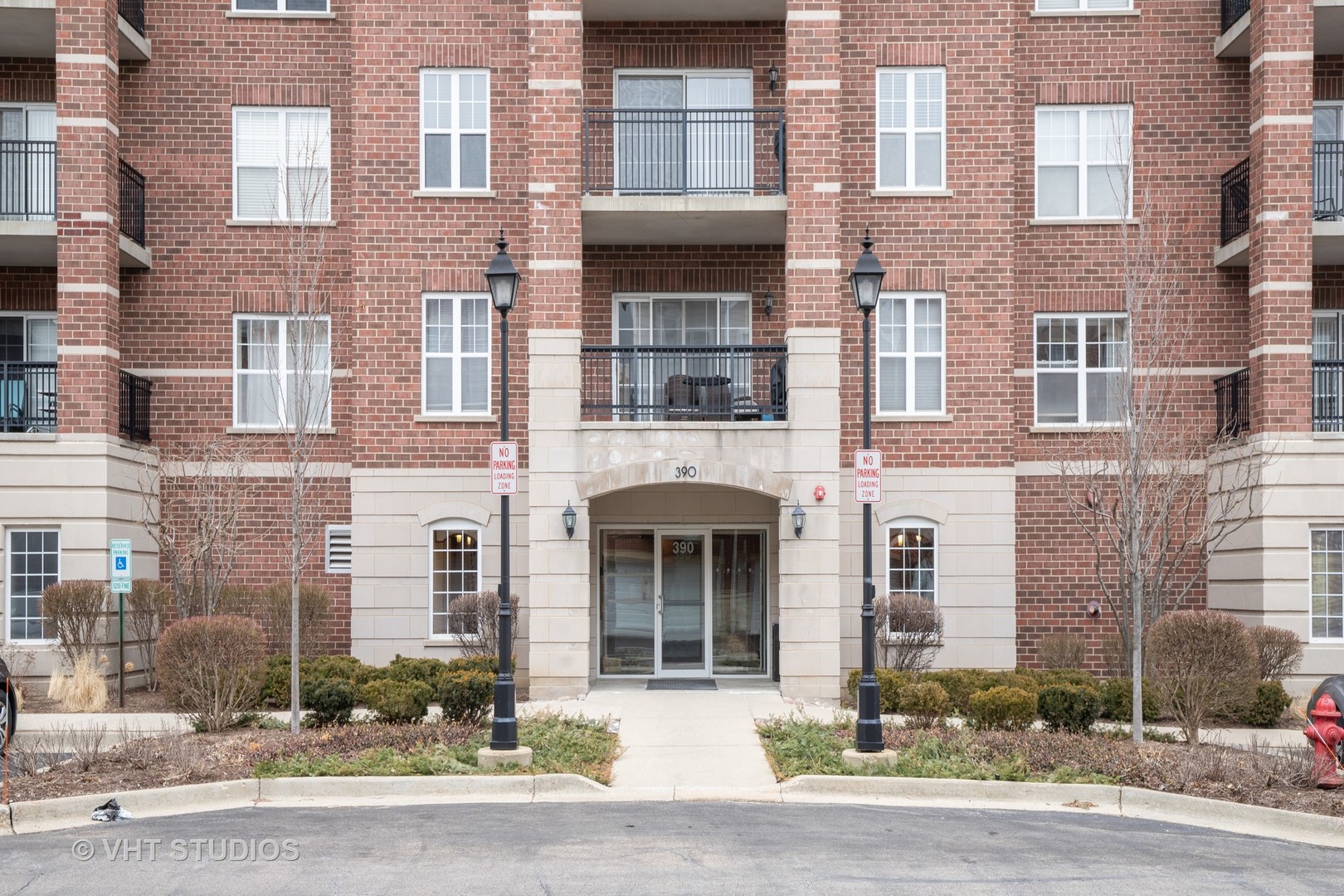 Homes for sale in the The Groves Of Palatine subdivision Palatine, Illinois Real Estate