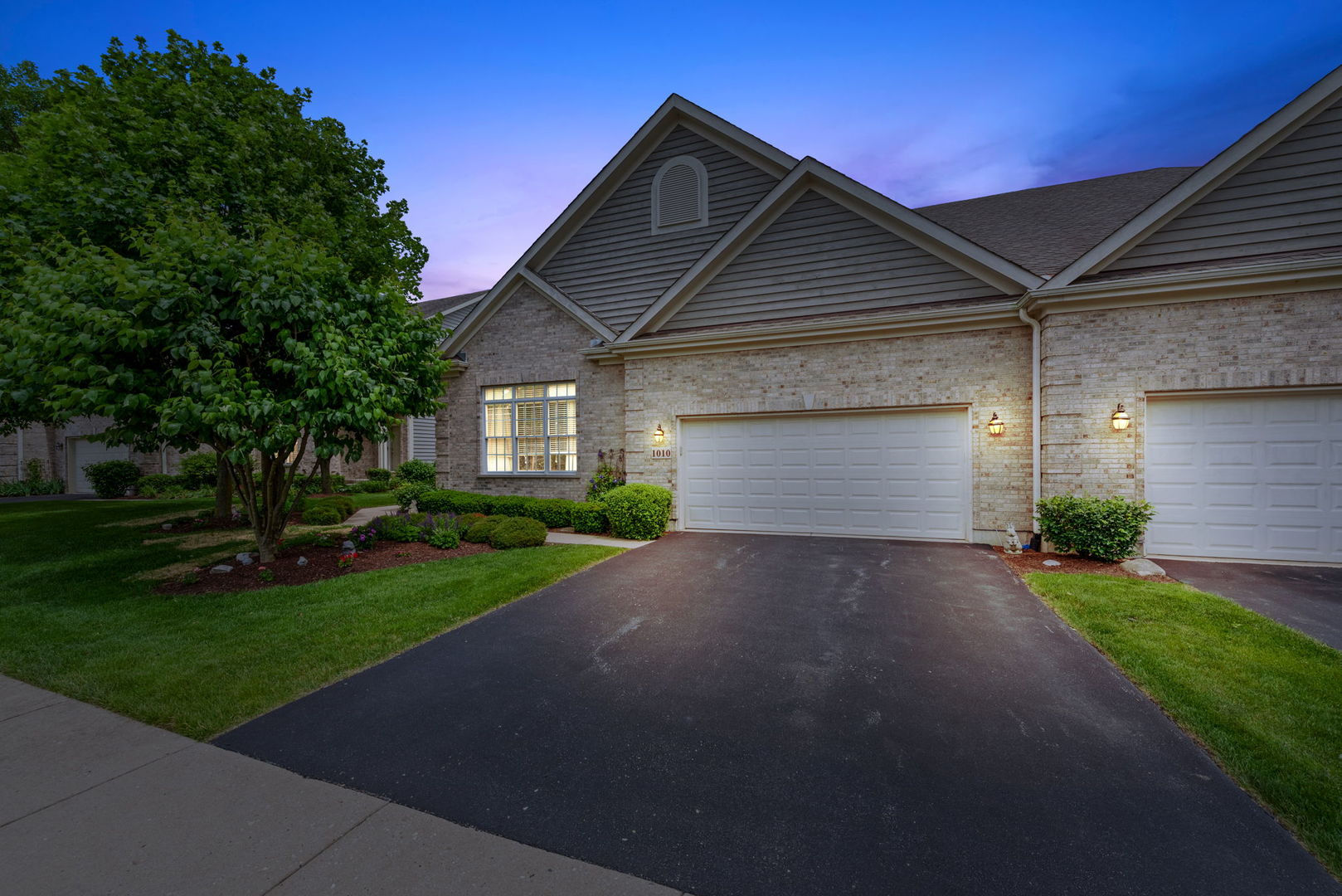 Condos for sale in Woodstock, Illinois Woodstock MLS Woodstock Real