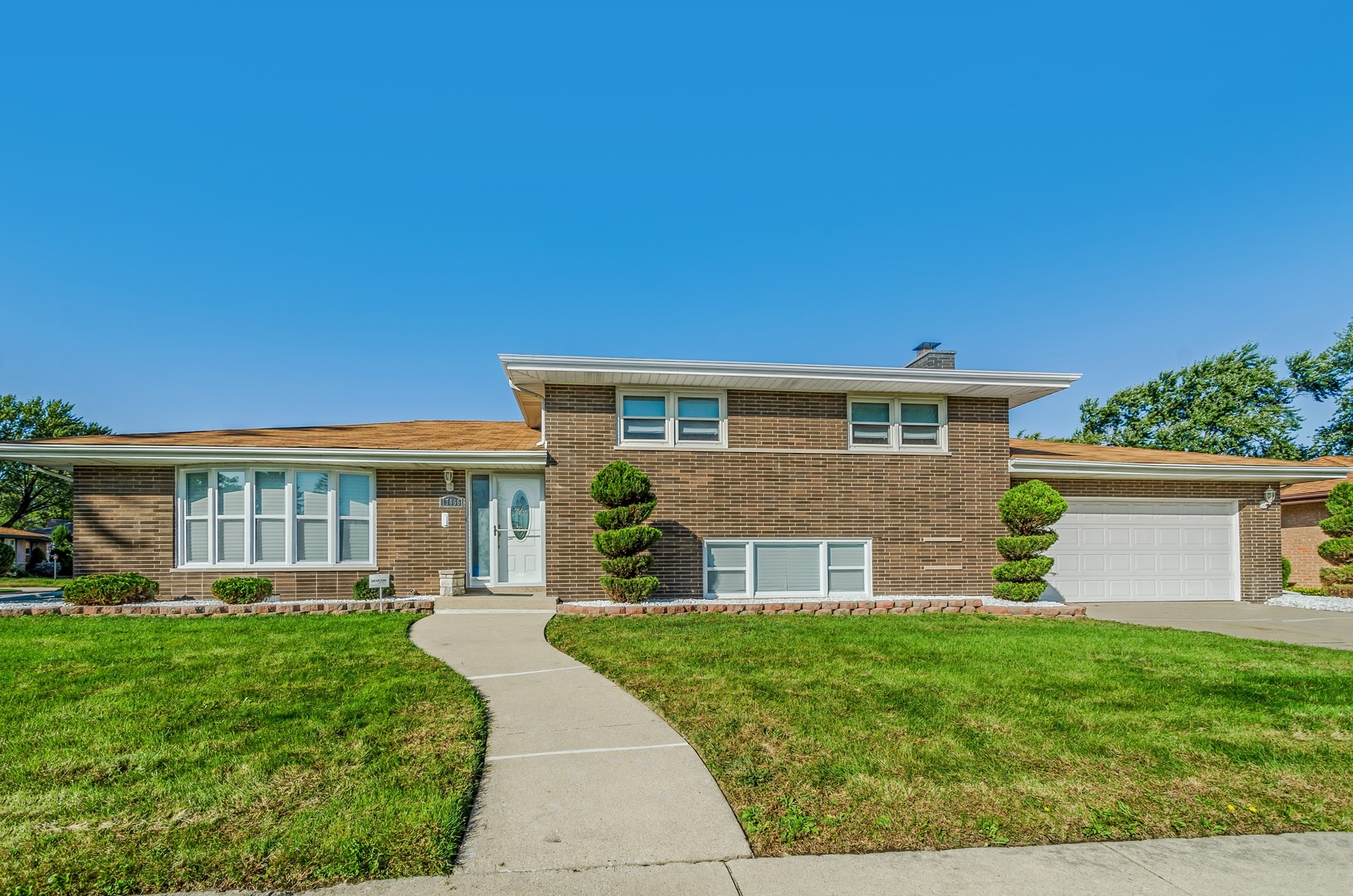 4 bedroom Homes for sale in South Holland, Illinois South Holland MLS